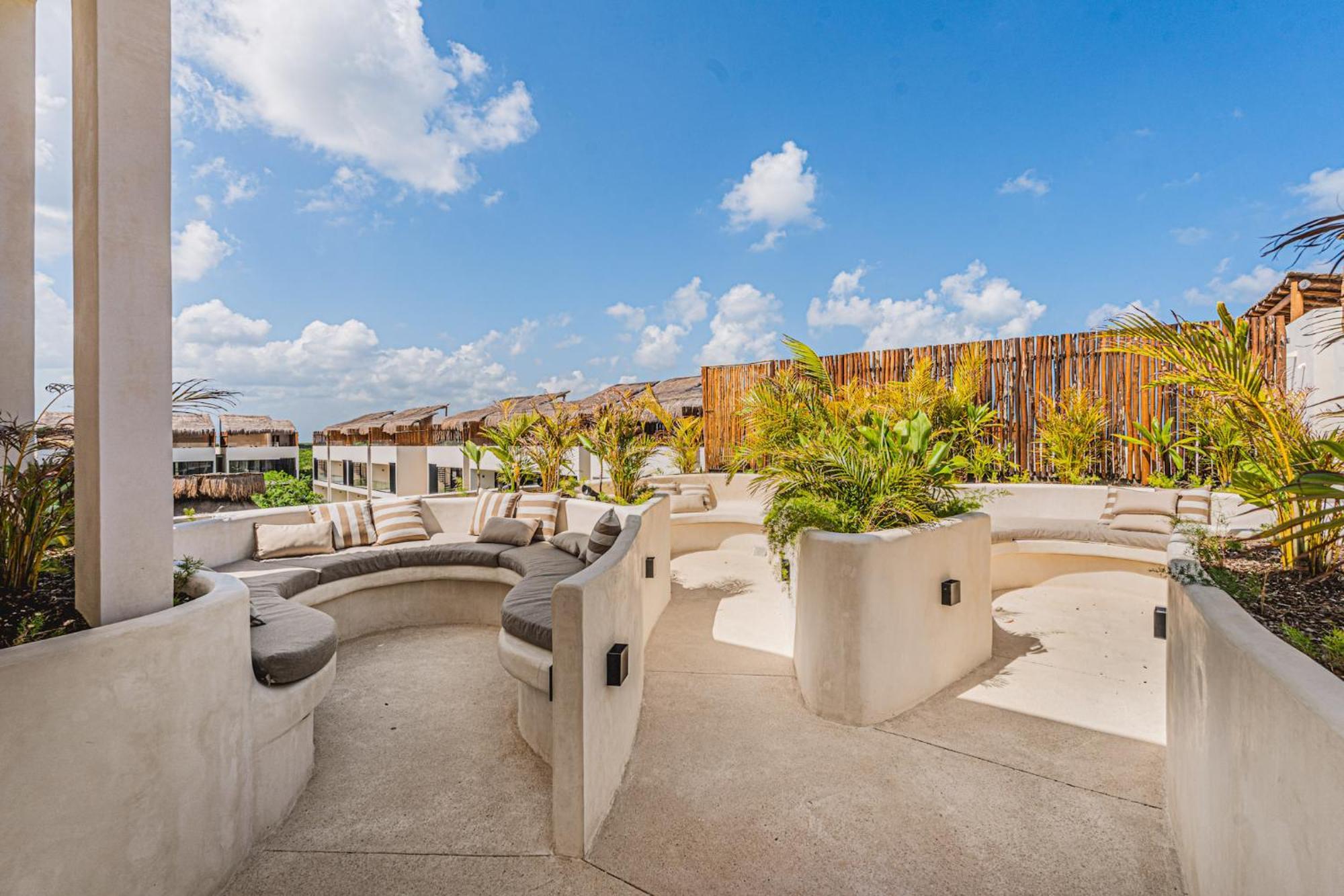 2 Bedroom Bliss Stunning Rooftop Gym Osmosis Desk Appartamento Tulum
